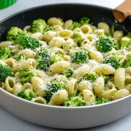Light and Healthy Broccoli Pasta