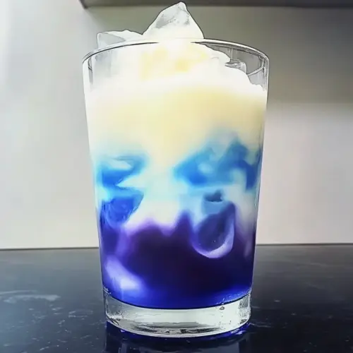 Iced Blue Tea Latte
