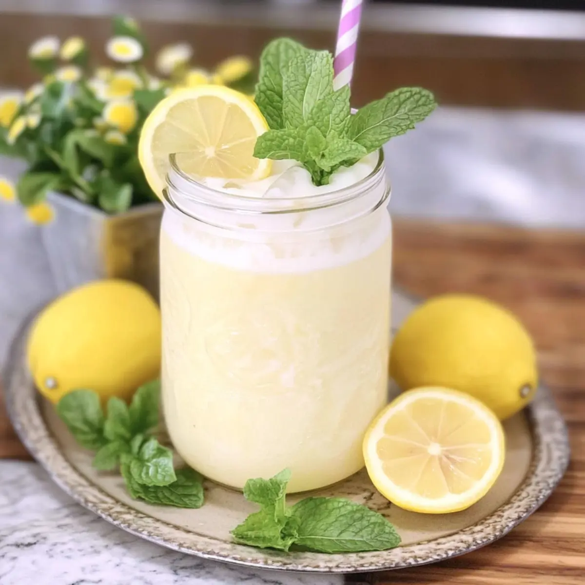 Frosted Pineapple Lemonade